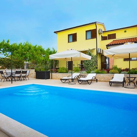 Apartmani Hrelja Labinci 外观 照片